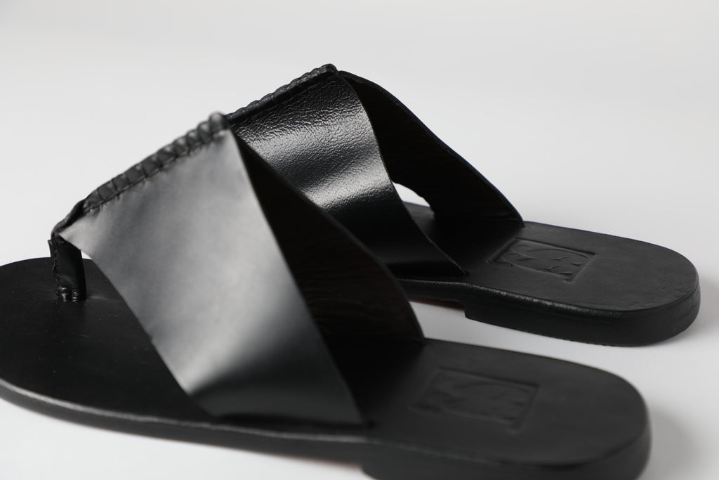 Black Slipper